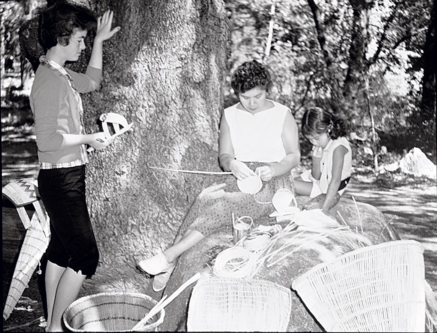 Julia Parker (center) with daughter Lucy (right). [Photo] Yosemite Historic Photo Collection