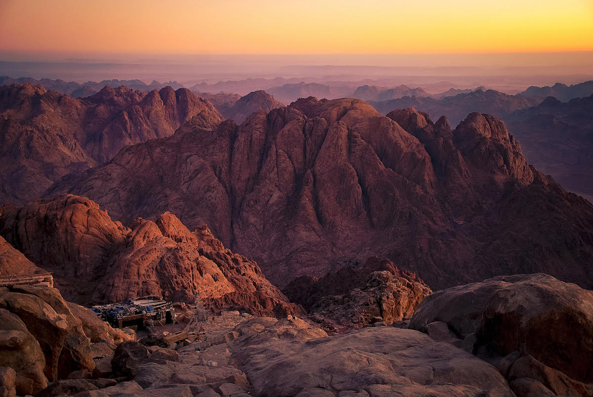 Jebel Musa in the Sinai Peninsula of Egypt, often thought to be Mt. Sinai. [Photo] Mohammed Moussa, Wikimedia