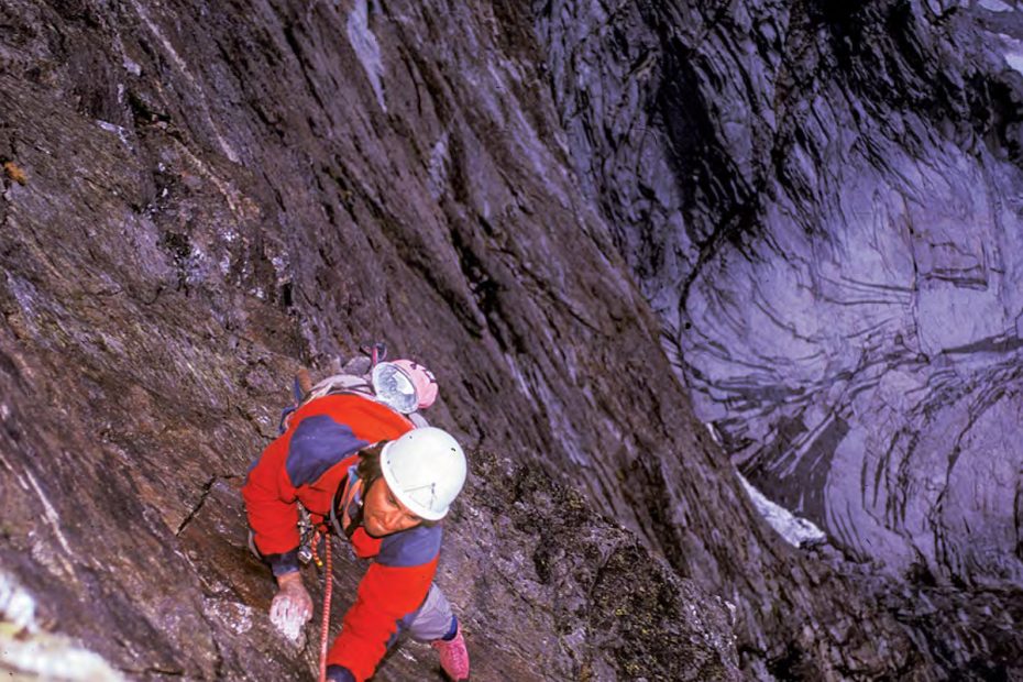 Perry Beckham on East Pillar Direct in 1993. [Photo] Greg Child