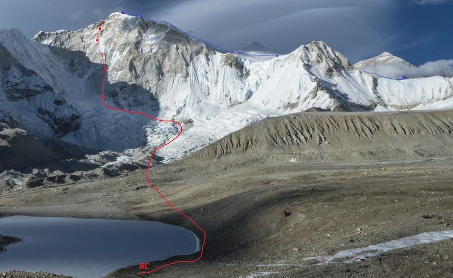 Baruntse (7129m): the red line shows Heavenly Trap (ABO+: VI+ M6+ 80°, 1300m) and the blue line shows the descent route. Dots indicate bivies. [Photo] Marek Holecek collection