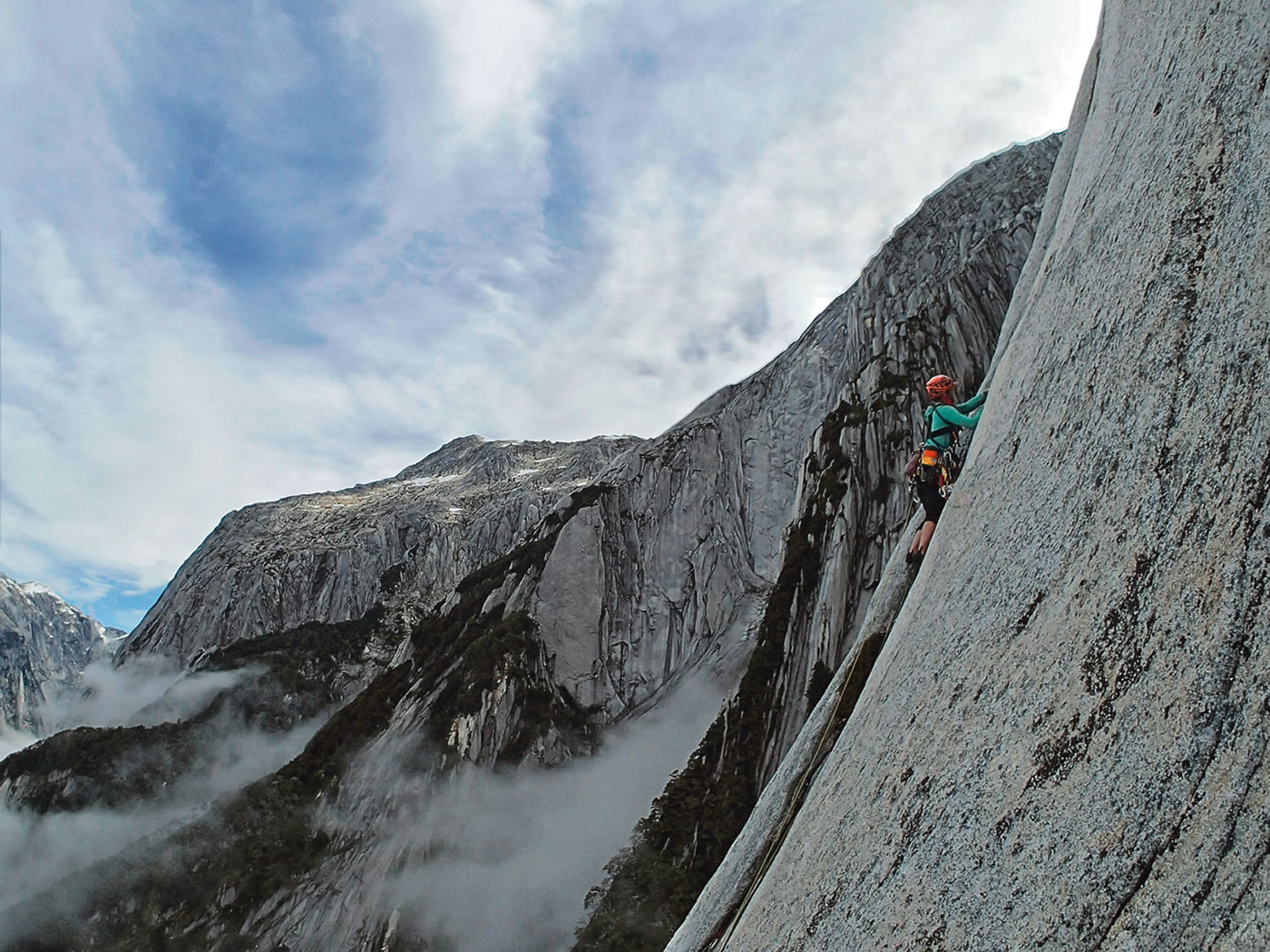 Sauter leads the A3 crux of Cenizas a Cenizas during the 2014 first ascent of El Hermano. In 2013 Sauter and Mayan Smith-Gobat set the women's speed record on El Capitan's Nose. [Photo] Althea Rogers