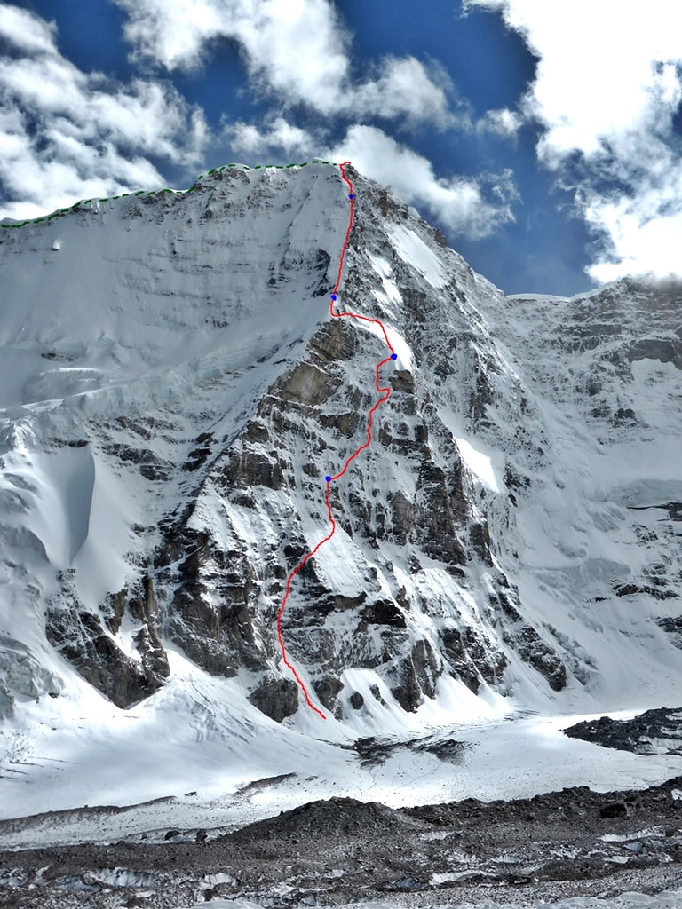 Topo of Nick Bullock and Paul Ramsden's North Buttress route (ED+ 1600m) on Nyainqentangla South East. Their descent on the east ridge is marked in green. [Photo] Nick Bullock