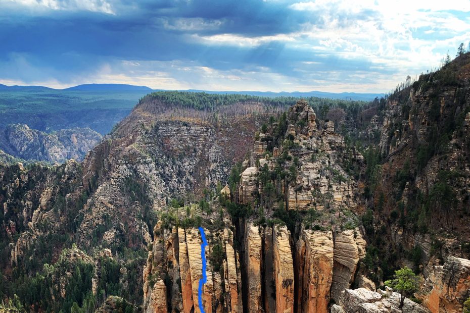 The approximate line of Cousin of Death (5.13+, 5 pitches) in northern Arizona. [Photo] Lor Sabourin
