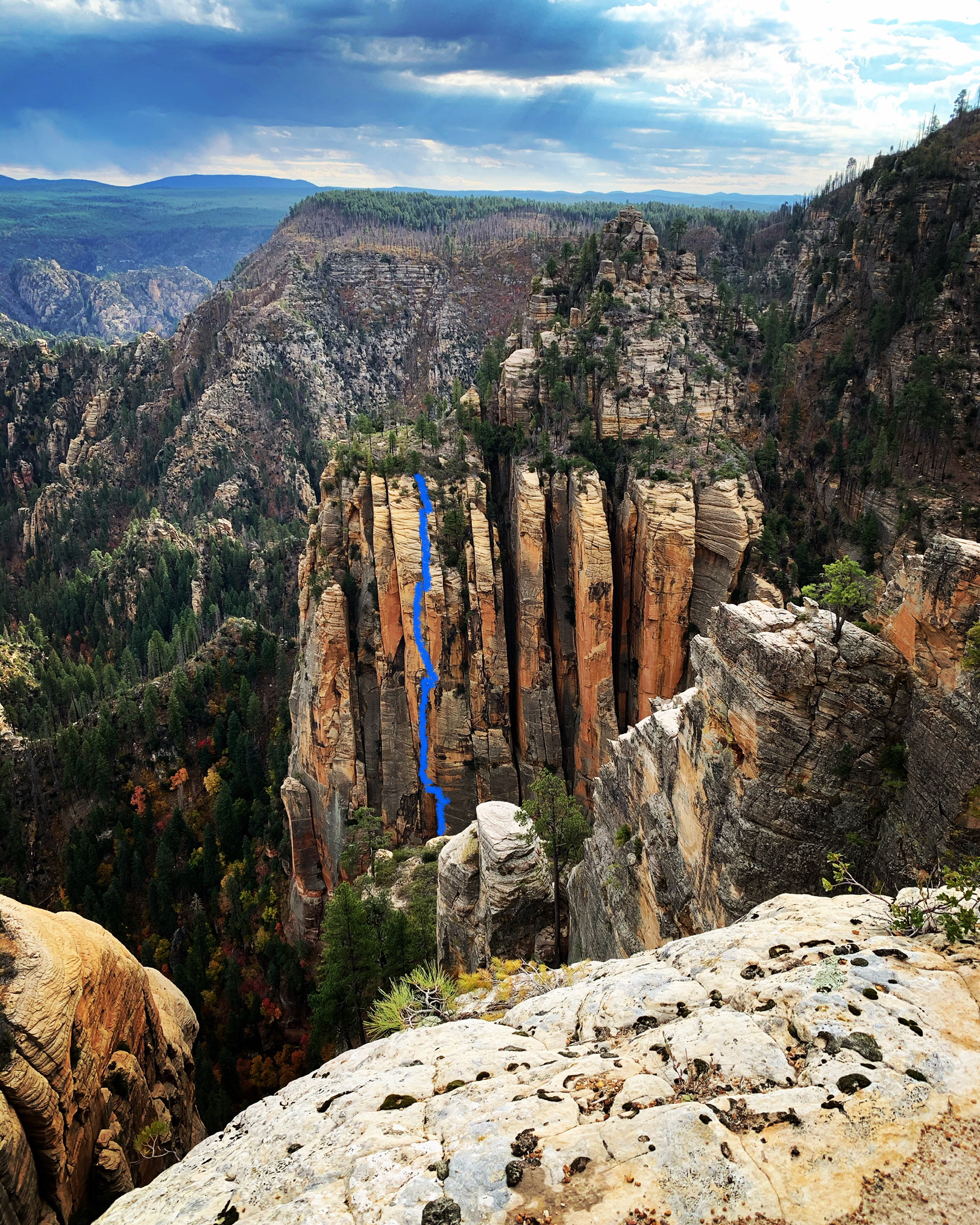 The approximate line of Cousin of Death (5.13+, 5 pitches) in northern Arizona. [Photo] Lor Sabourin