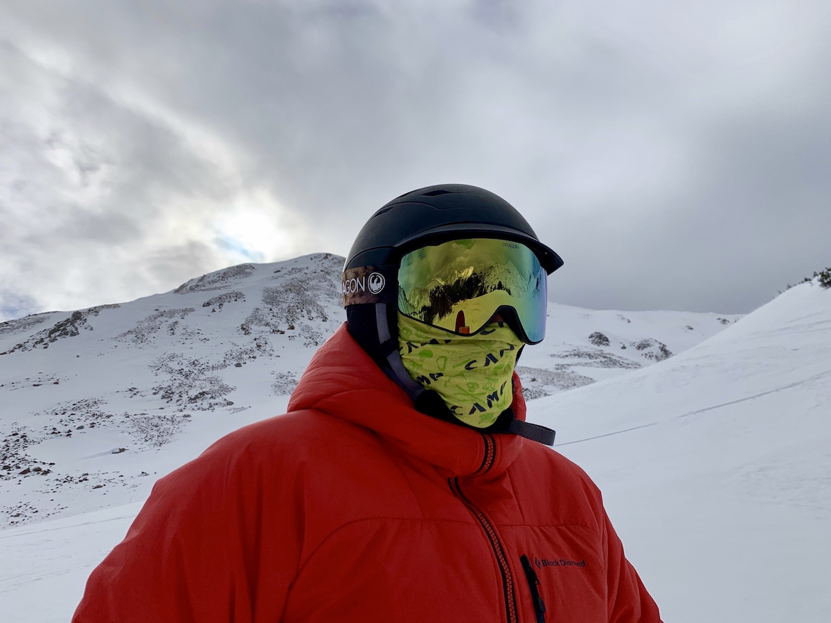The Dragon Alliance PXV2 Snow Goggles shed fog as the author wears a nose and mouth covering to comply with COVID-19 protocols this past winter at Loveland Ski Area, Colorado. [Photo] Catherine Houston