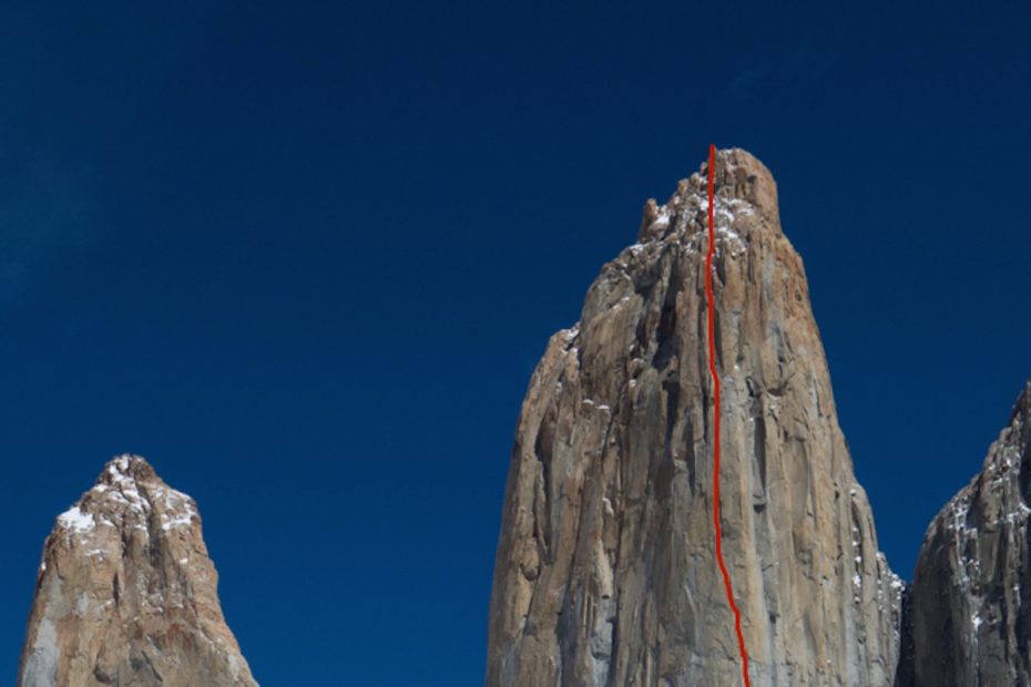 El Regalo de Mwono on the Central Tower, Torres del Paine, Patagonia (VI 5.13b, 1200m) was first climbed in the early 1990s by Paul Pritchard, Sean Smith, Noel Craine and Simon Yates and rated VI 5.10 A4. [Photo] Courtesy of Nico Favresse, Siebe Vanhee and Sean Villanueva O'Driscoll