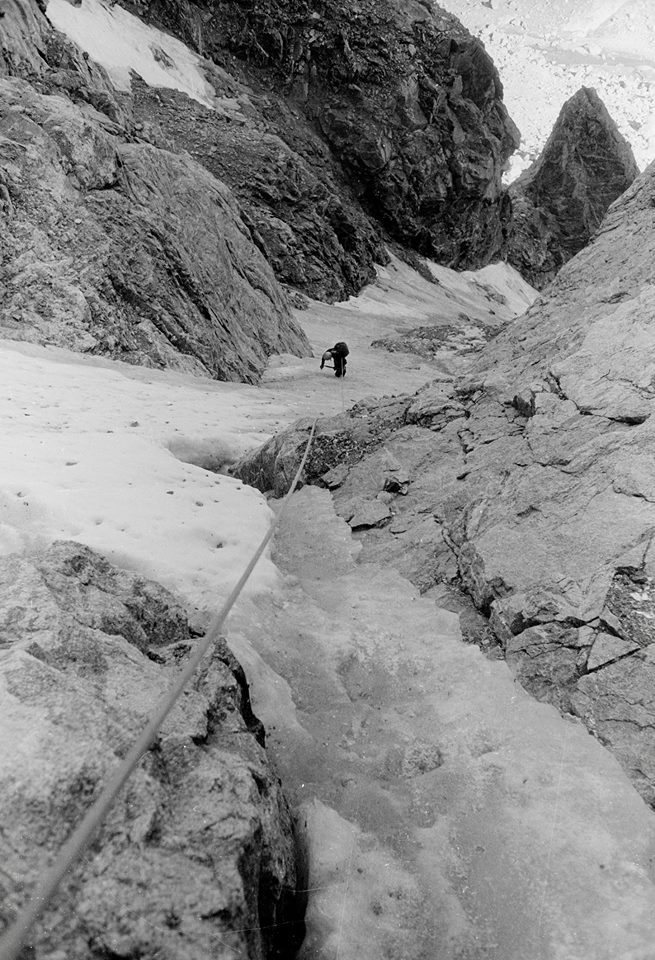 Lou Dawson on the North Face of Sulphur Peak near Peak Lake. [Photo] Michael Kennedy