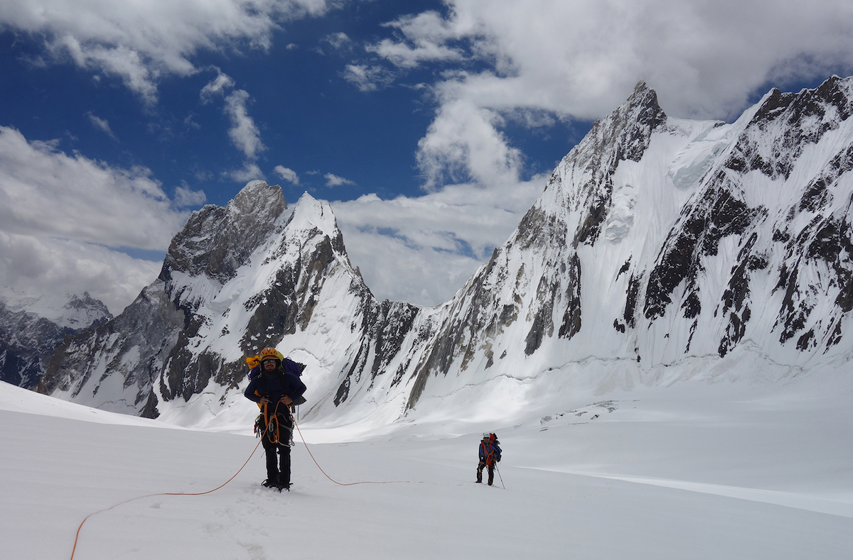 Andres Bosch and Alejandro Jimmy Mora on the Khalkhal Glacier. [Photo] Armando Montero