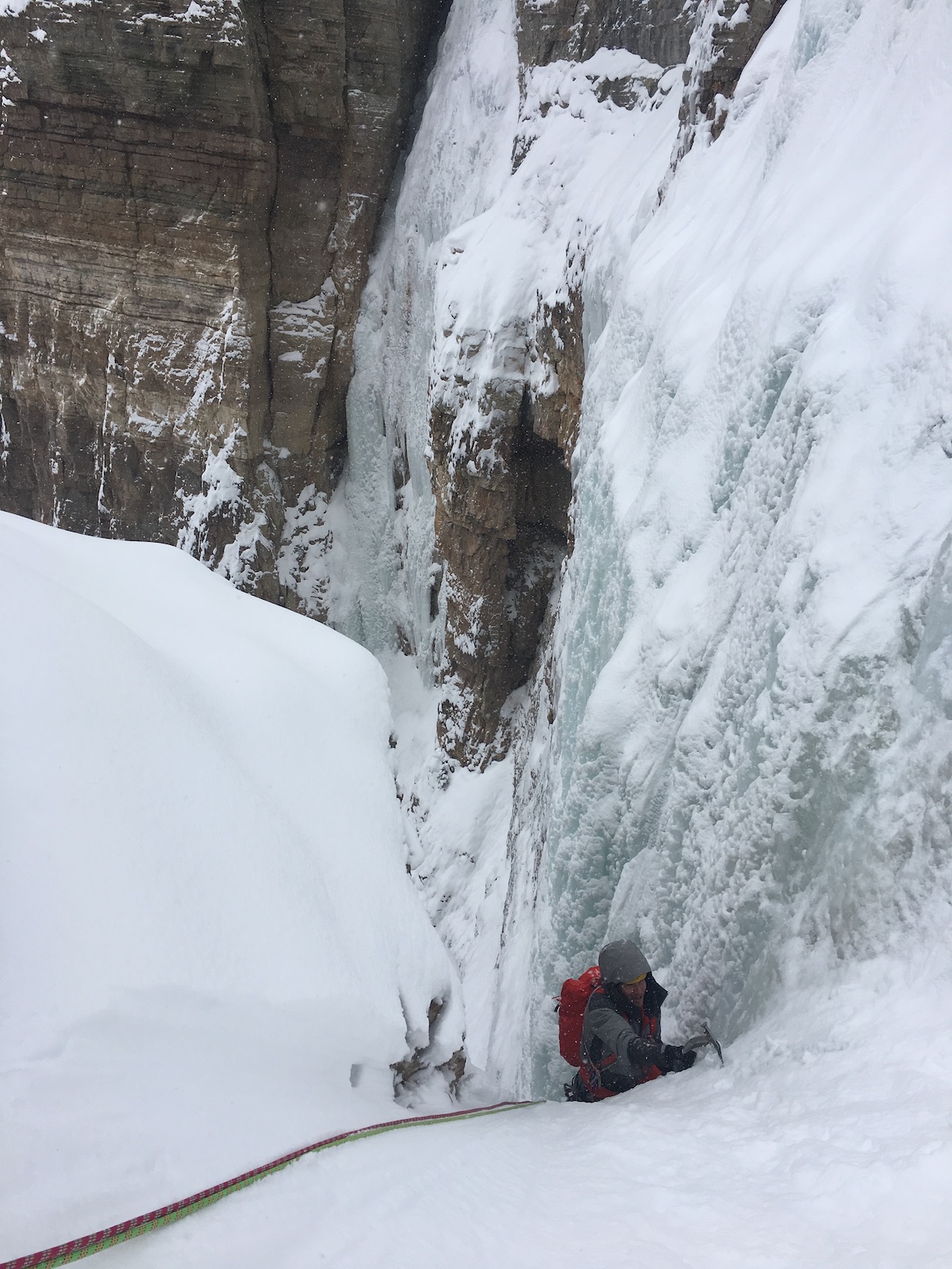 Derek Franz wears the Mountain Equipment Tupilak 30+ on Hidden Falls (WI4, 3 pitches) in Glenwood Canyon on New Years Eve, 2018. [Photo] Craig Helm