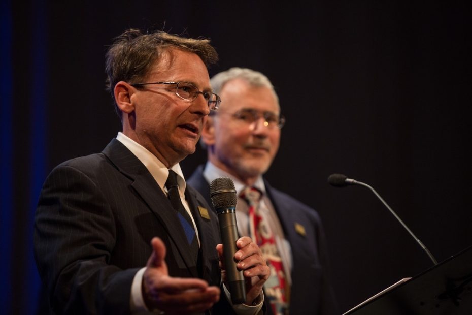 Phil Powers at an American Alpine Club Benefit Dinner with Doug Walker, a former president of the AAC who died in an avalanche in 2016. [Photo] Jim Aikman