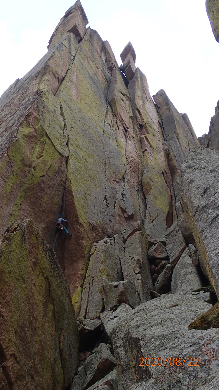 Negley on the first pitch of The Flame (5.11, 300'). [Photo] McKelvin/Negley collection