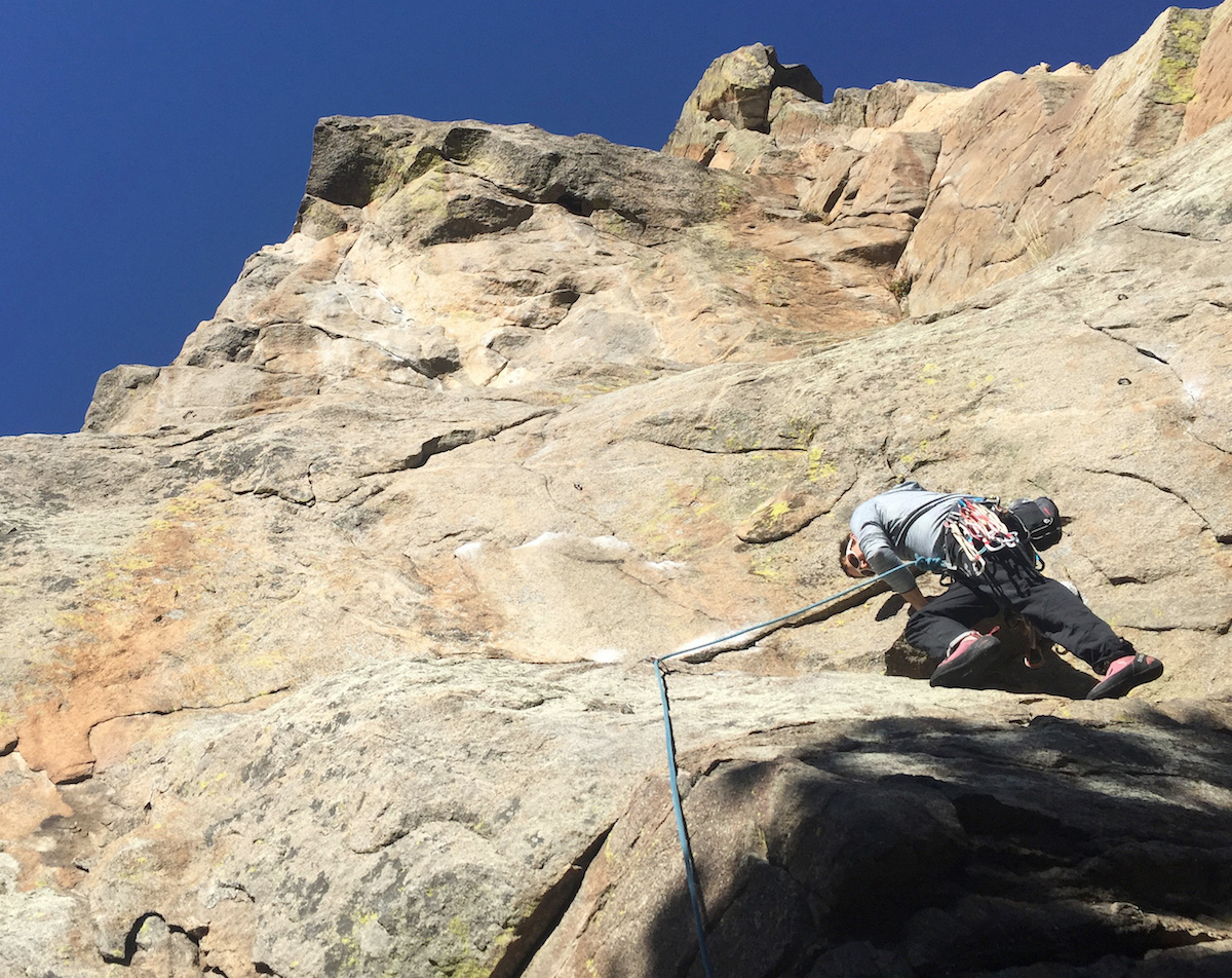 The author wears the VOORMI River Run Hoodie while climbing Animal Magnetism (5.11) in Boulder Canyon, Colorado. [Photo] Luis Felipe Ossa Rodriguez (aka Lucho Salsa)