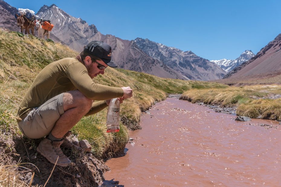 Mike Gimli Able puts the Cnoc Vecto and Versa Flow Gravity Water Filtering System to the test in the low lands of Aconcagua Provincial Park, Argentina. [Photo] Tad Mccrea